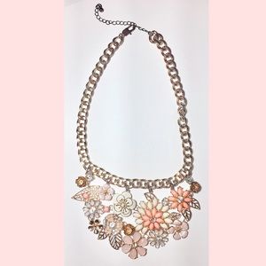 Beautiful Flower Necklace with gold and pink